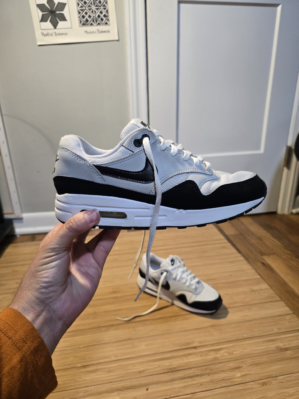 Nike Men’s Air Max 1 White/Black Retro Sneaker